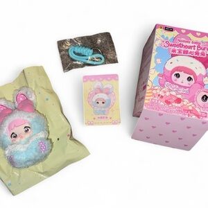 Sweetheart Nommi Baby Plush – Frost Cream (Confirmed)